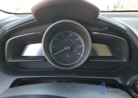 2019 Toyota Yaris Le z USA, uszkodzony, nr VIN 3MYDLBYV3KY519283